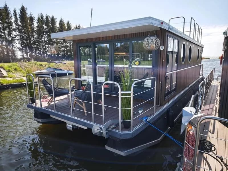 Nordic 40 Eco 36 houseboat