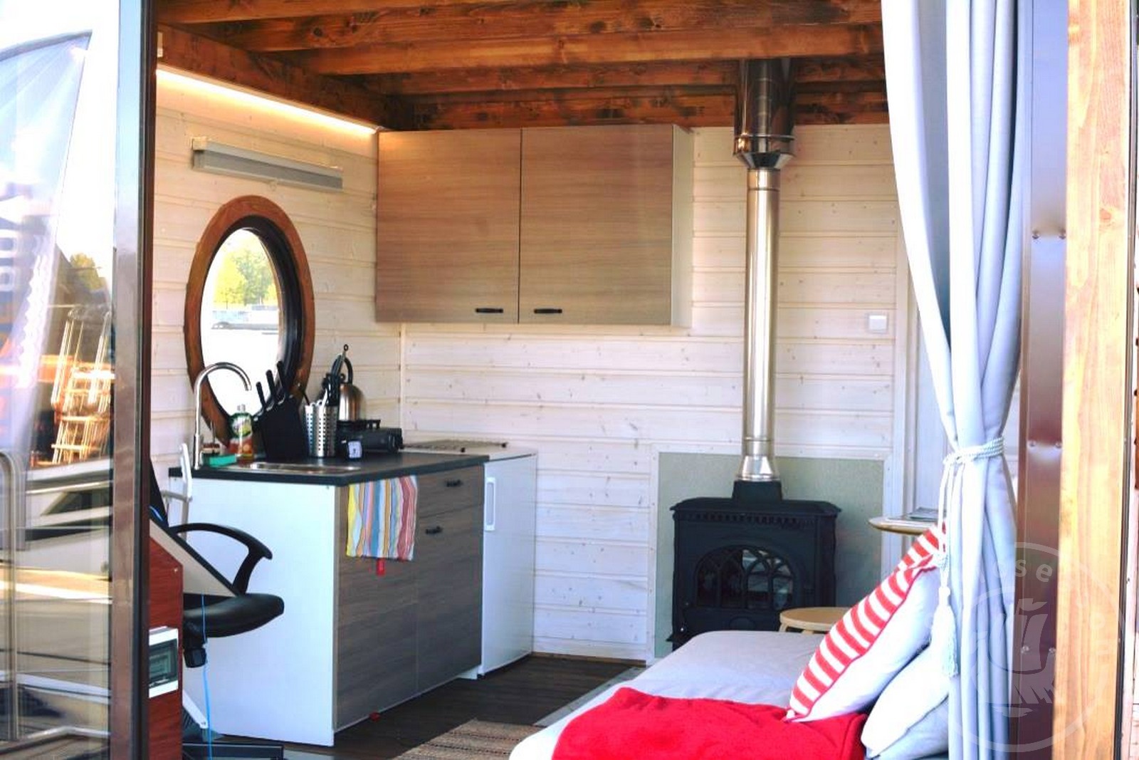 Houseboat_NordicSeason_Nordic32_Eco23_018
