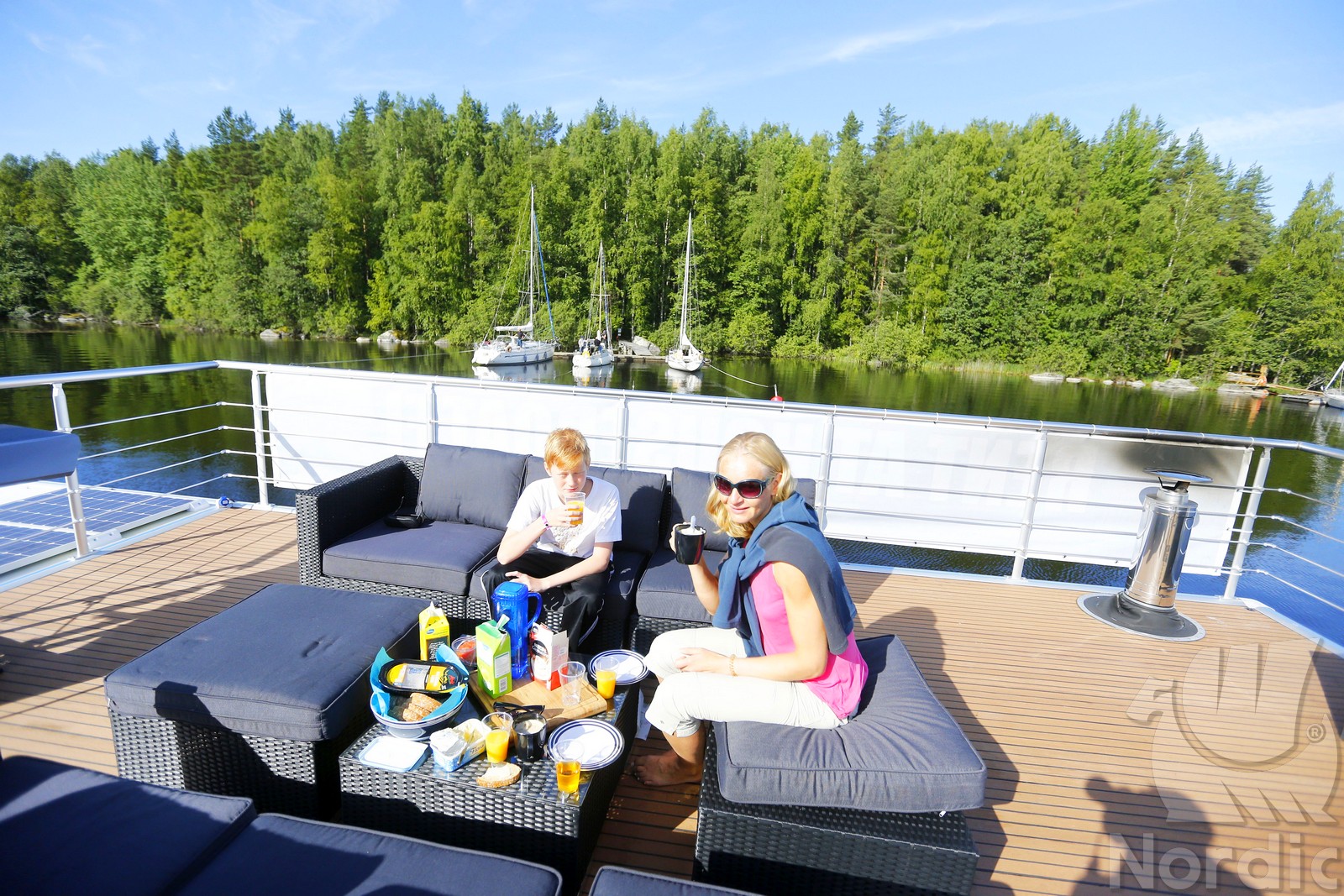 Houseboat_NordicSeason_Nordic40_Evo42_005