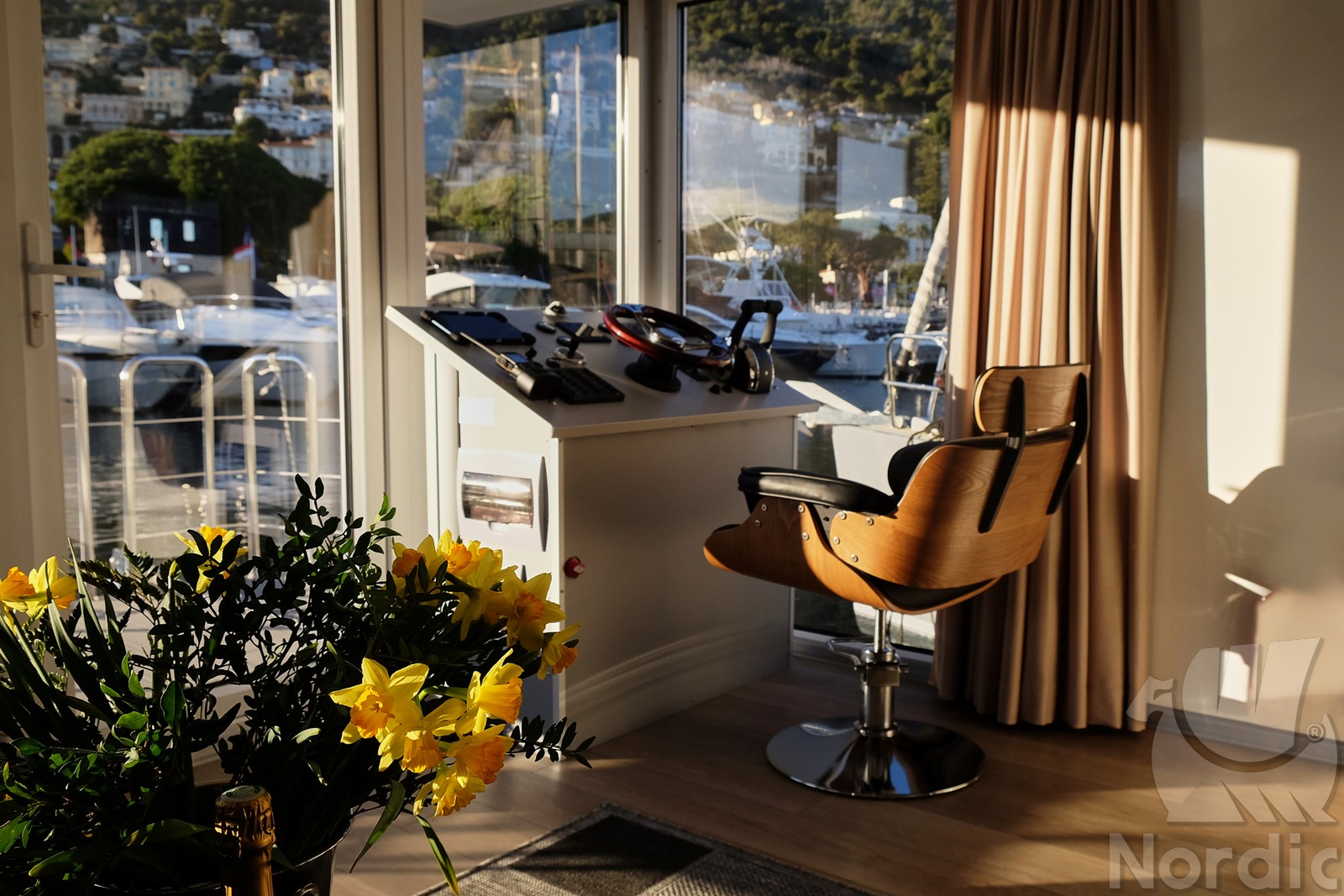 Sea37_Nordic47_Houseboat_NordicSeason_001_110
