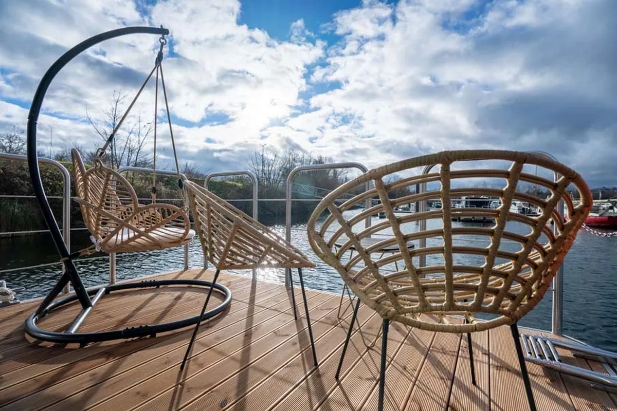 Houseboat_NordicSeason_Custom_009
