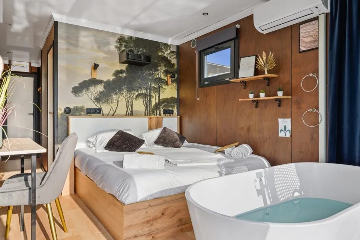 Houseboat_NordicSeason_Custom_013