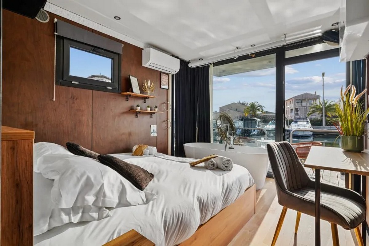 Houseboat_NordicSeason_Custom_014