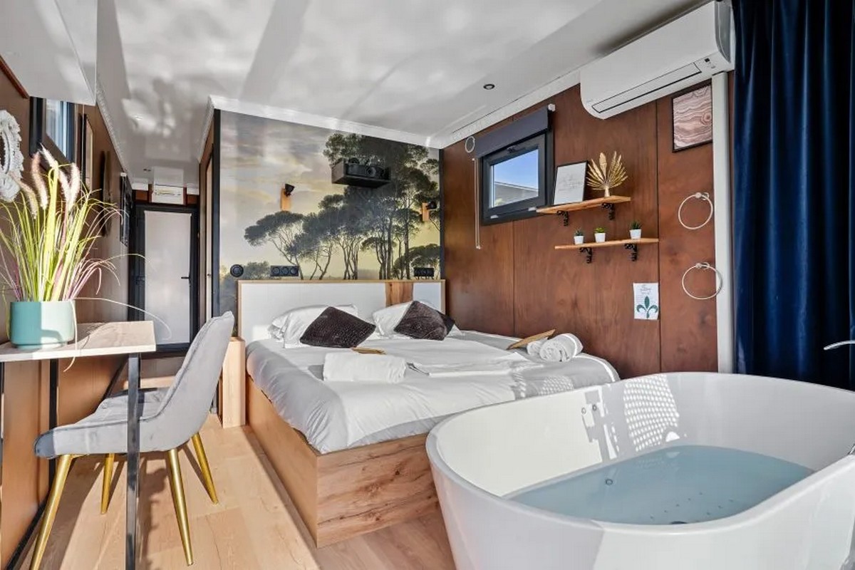 Houseboat_NordicSeason_Custom_017