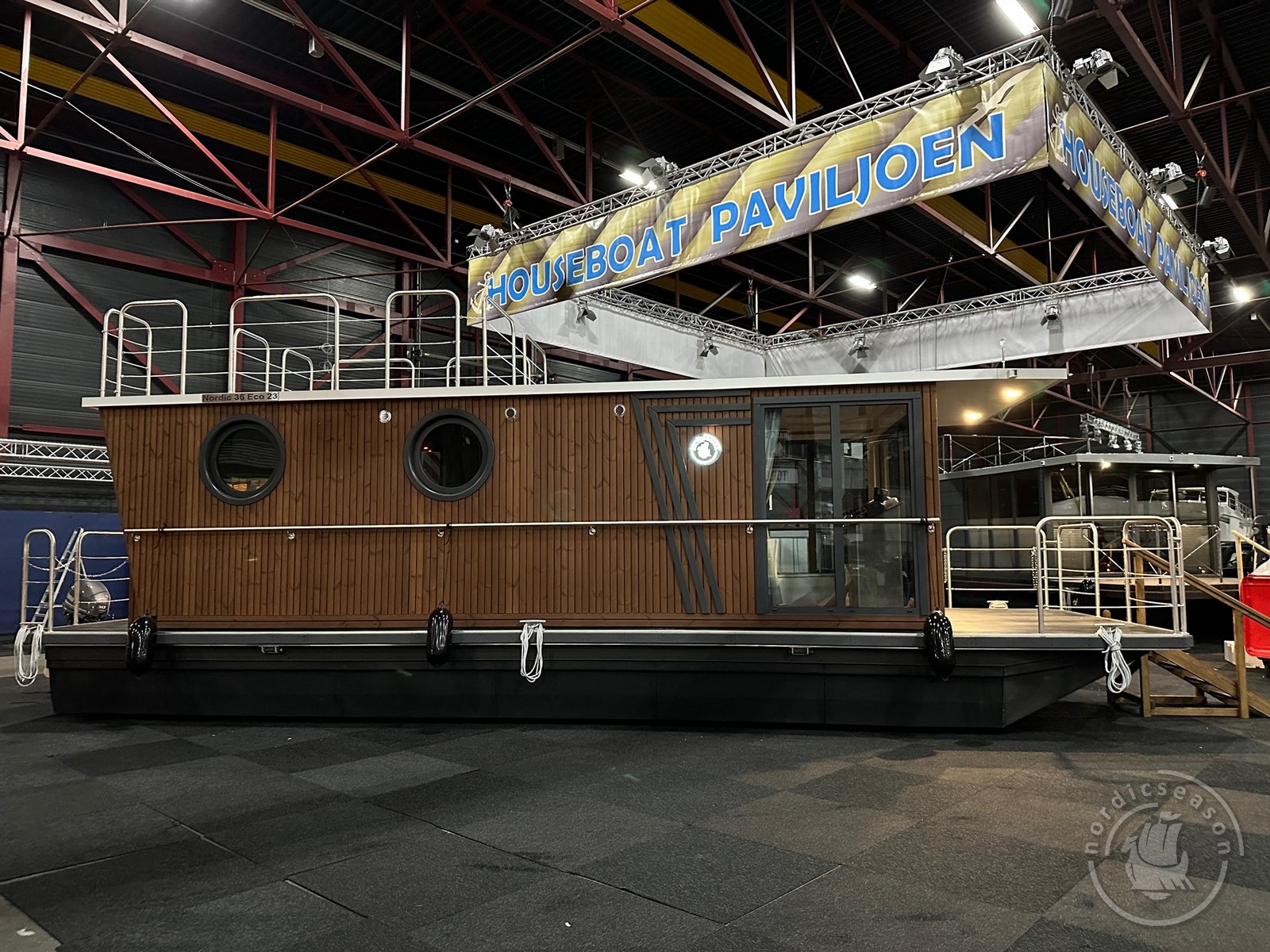 Houseboat_NordicSeason_Nordic36_Eco23_101