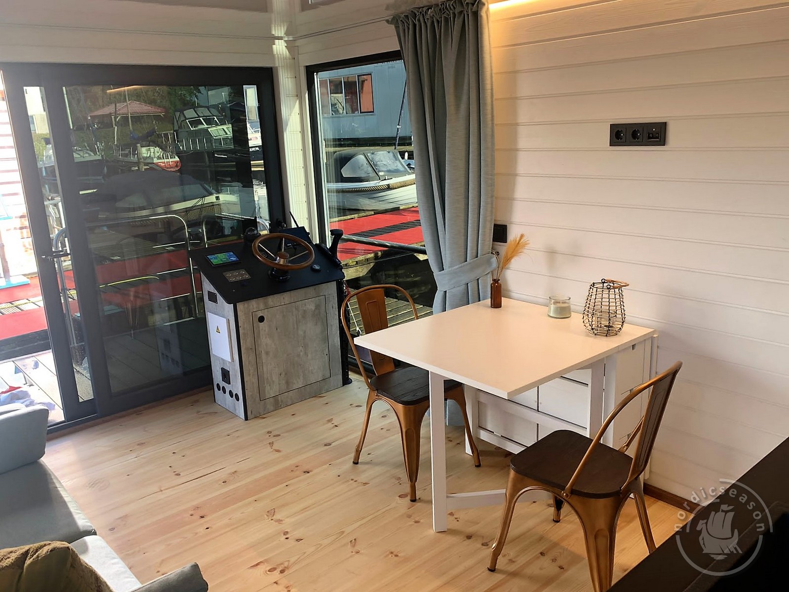 Houseboat_NordicSeason_Nordic36_Eco23_128