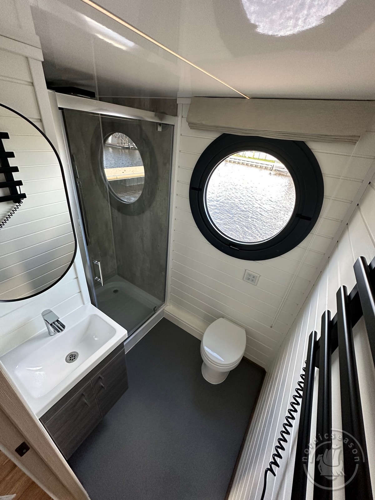 Houseboat_NordicSeason_Nordic40_Eco36_221